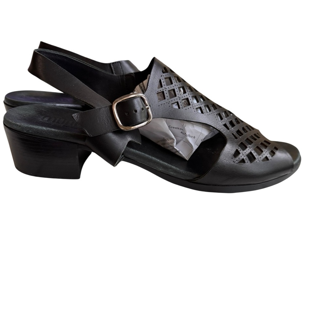 MUNRO Martie Laser Cut Slingback